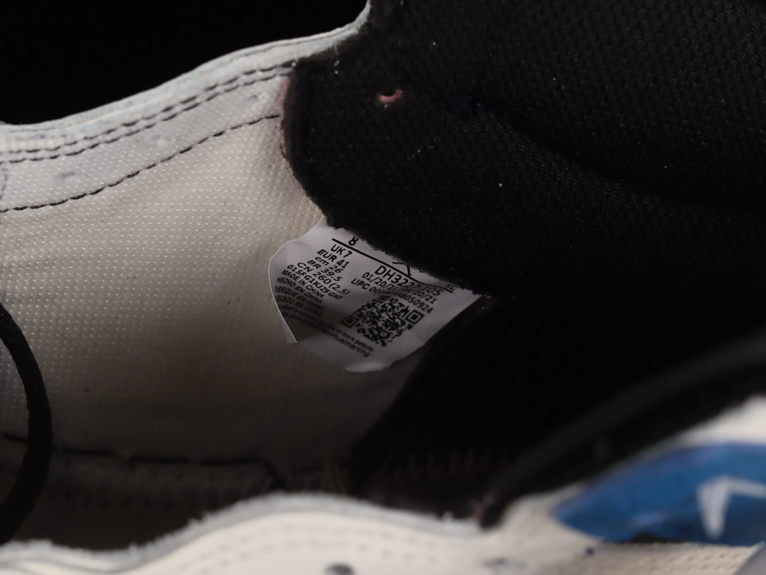 All Categories Air Jordan Jordan Series Basketball Shoes Air Jordan 1 High LJR Version Travis Scott x Air Jordan 1 High OG AJ1 Lightning Overhead DH3227-105